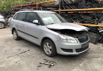 Dezmembrez :  Skoda Fabia 2 Facelift Combi Motor 1.6 TDI Motor CAY An Fabricatie 2012 - 171212 KM