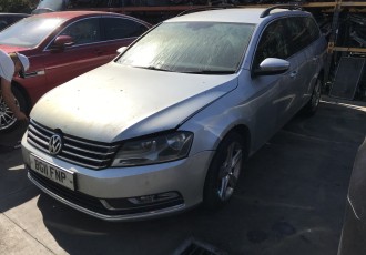 Dezmembrez : Vw Passat B7 Combi An 2011 Motor 2.0 TDI Tip CFF 175100 Km