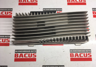 Amplificator Audi A4 B8 cod: 8r0035223f