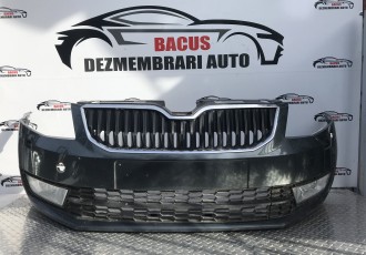 Bara Fata Cu Grile Skoda Octavia 3 An 2014 Cod : 5E0807221