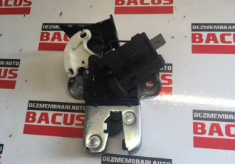 Broasca haion Audi A4 B8 cod: 4f5827505d