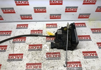 Broasca / Iala Stanga Spate Opel Meriva B Cod : 13279836 