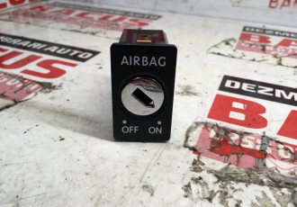 Buton airbag Audi A3 8P cod: 5p0919237