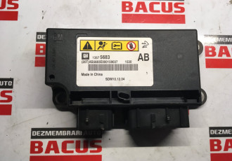 Calculator airbag Opel Astra J cod: 13575683