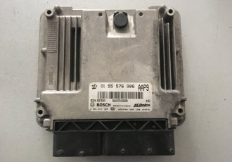 Calculator motor ECU cod piesa 55576906, 0281017105 Opel Insignia