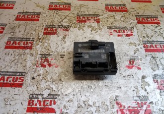 Calculator usa dreapta Audi A5 8T cod 8T0959792Q