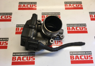 Clapeta acceleratie VW Passat B7 motor CFH cod: 03l128063k