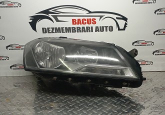  	Far dreapta cu Halogen VW Passat B7 2010 - 2015 