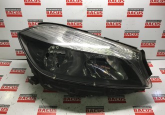 Far dreapta Mercedes A-Class W176 Cod A1768200461