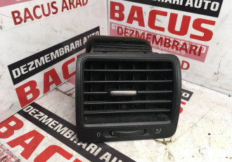 Grila aer bord dreapta vw golf 5 jetta cod: 1k0819704