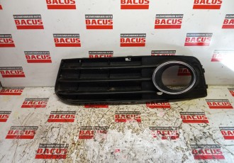 Grila proiector stanga, Audi A4 Avant  8KD807681