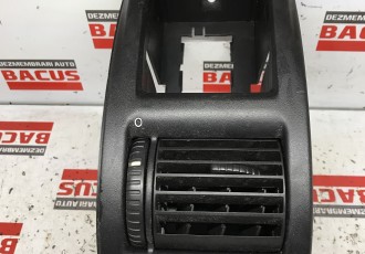 Grila ventilatie bord stanga 90560336