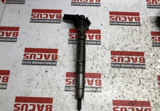 Injector Audi A4 B8 / Q5 / Vw Passat / Skoda / Seat 2.0 TDI Cod : 03L130277