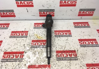 Injector Audi A4 B8 / Vw Golf 6 / Skoda / Seat 2.0 Tdi COD 0445110369 - 03L130277J