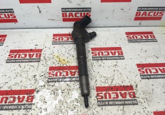 Injector Audi A4 B8 / Vw Golf 6 / Skoda / Seat 2.0 Tdi COD 0445110369 - 03L130277J