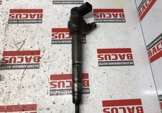 Injector VW Passat B7 / Golf 6 2.0 TDI Motor CFF Cod : 03L130277J / 0445110369