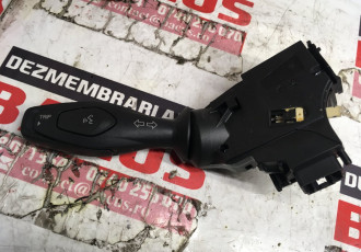 Maneta semnalizare Ford Fiesta cod: 8A6T-13335-CC