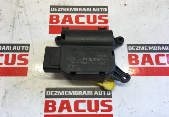 Motoras grila aerisire VW Passat B7 cod: 1k0907511c