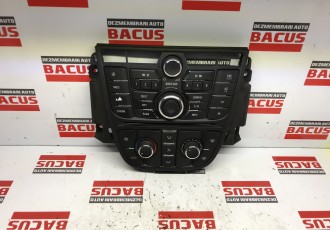 Panou Comanda Clima / Media / Radio / Navigatie 650 Opel Astra J  Cod 13406665 