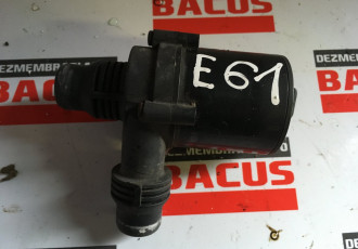 Pompa recirculare apa BMW E90 cod: 6917700