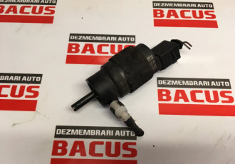 Pompa spalator far Audi A4 B8 cod: 8k5955647