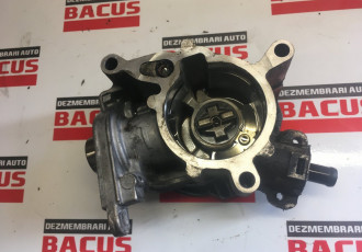 Pompa vacuum Audi A4 B8 cod: 06j145100b