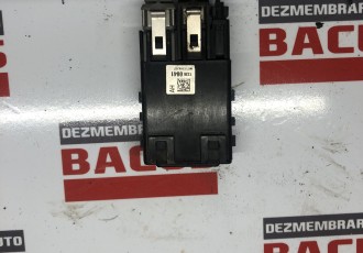 Port USB OPEL ASTRA 13360041