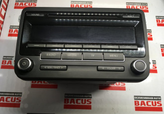 Radio CD VW Passat B7 cod: 1k0035186an