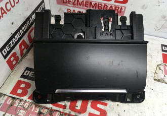 Scrumiera bord Audi A4 B8 cod: 8k0857965