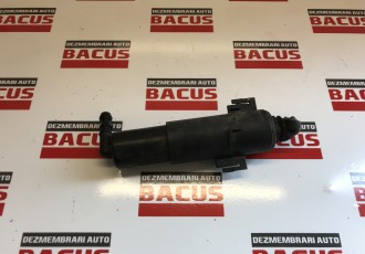 Spalator far dreapta Audi A4 B8 cod 8K0955102