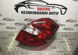 Stop-dreapta cu codul 5J6945096 pentru Skoda Fabia 2