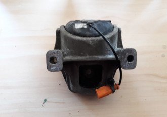 Tampon motor stanga,COD  8K0199381,PENTRU  Audi A4