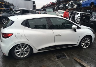 USA DR. SPATE Renault Clio Start / Stop' 1.5 Dci Diesel; An- 2016 KM- 77.000